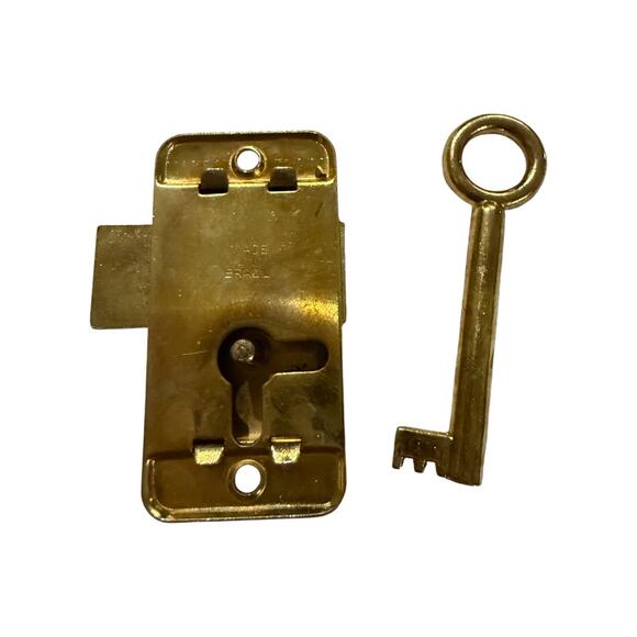 Vintage Brass Surface Mount Cabinet Lock Furniture NOS 2" w/ Key – 2-Way Keyhole - Picture 5 of 5